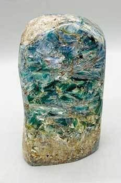 1.7# Kyanite free shape