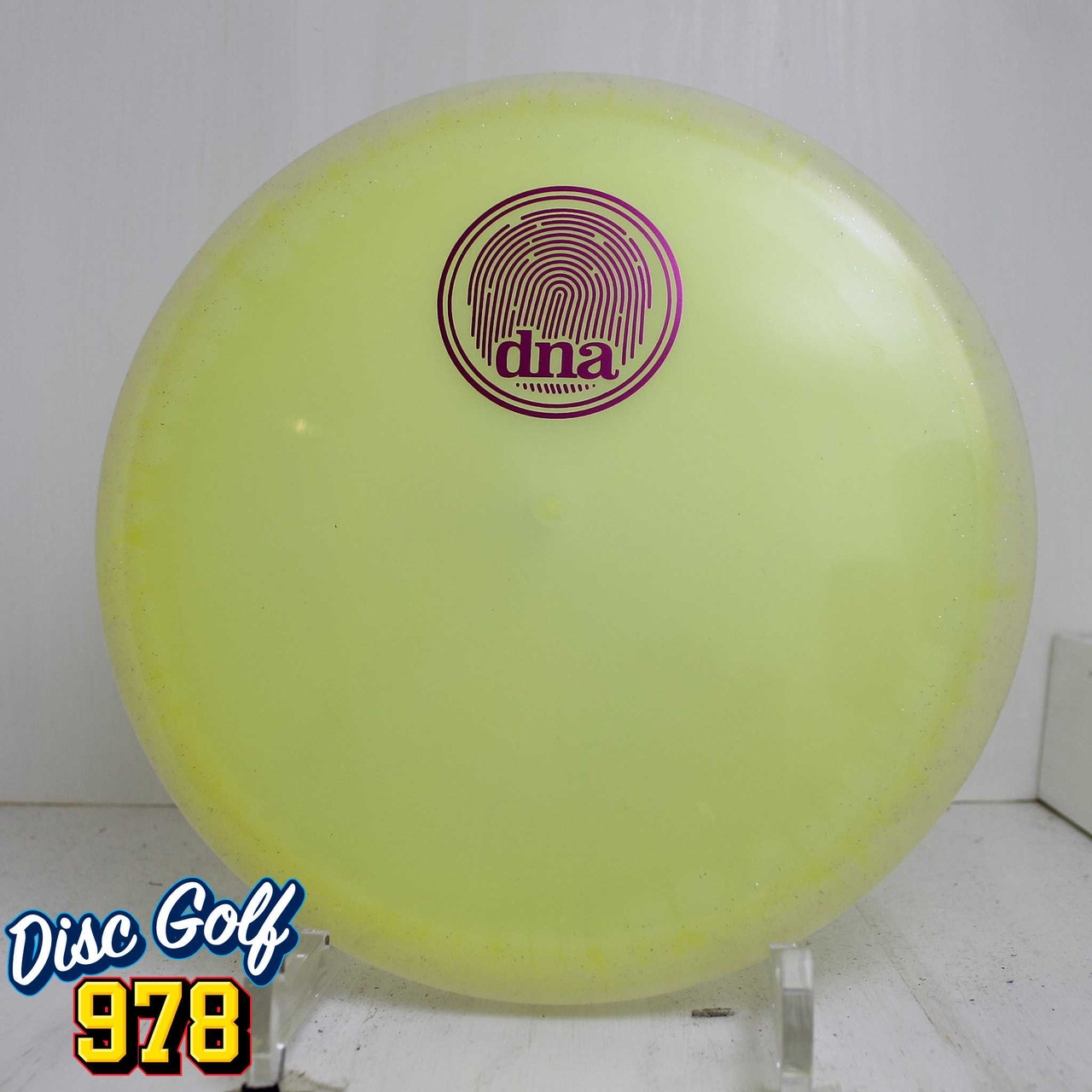 Discmania MD1 Colten's Glow Metal Flake Horizon C-Line 178.3g White-Yellow B