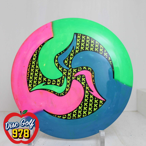 Latitude 64 Grace Grand Huk Lab Kristin Latt - CM Dyes 176.7g Pink/Green/Blue Yellow