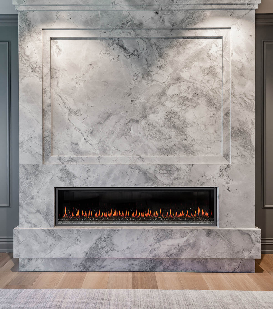 Montigo R720N gas fireplace — official R720 installation image
