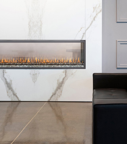 Montigo R620STN gas fireplace — official R620ST installation image