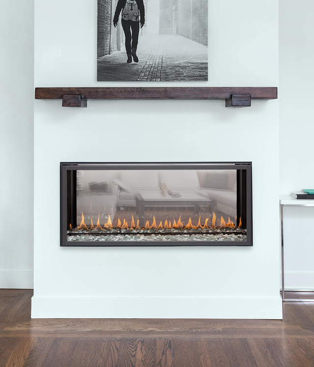 Montigo R320STN gas fireplace — official R320ST installation image