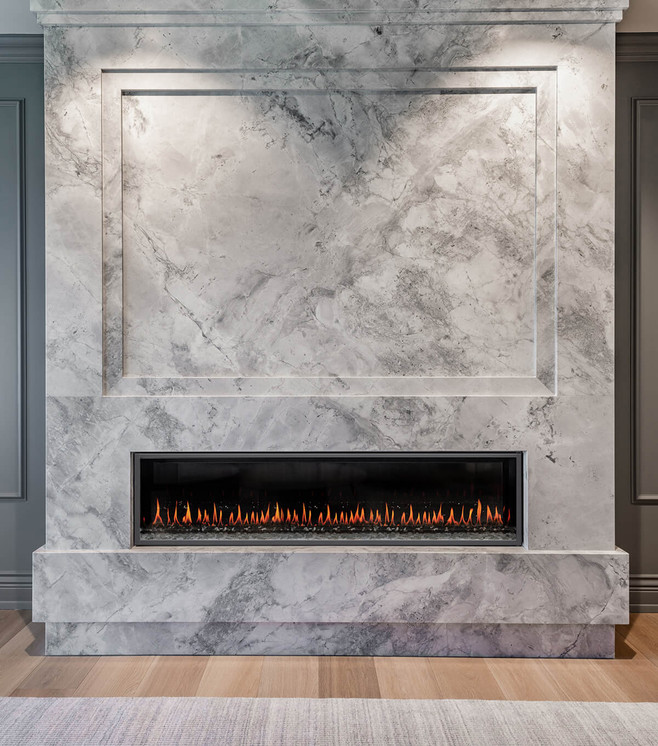 Montigo R720N gas fireplace — official R720 installation image
