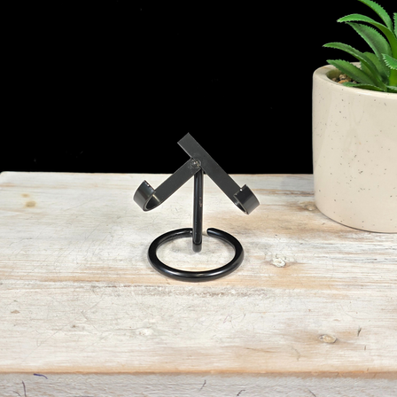 Small Black Metal Heart Stand (for 8cm-10cm diam. hearts)