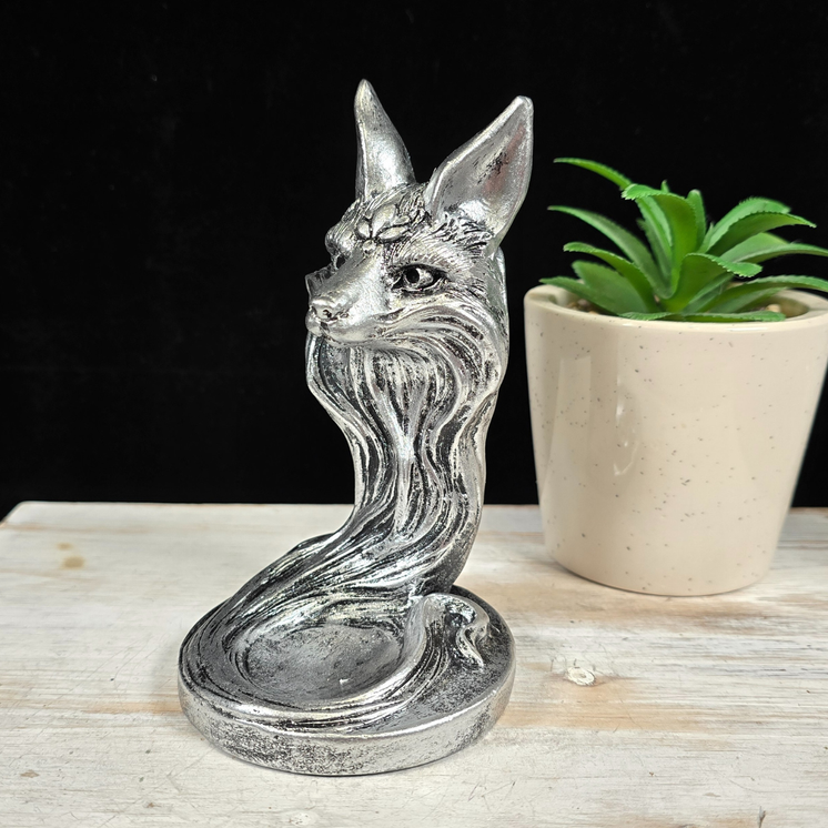 Silver Fox Sphere Stand