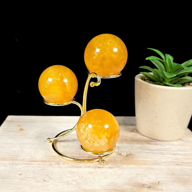 Gold 3 Sphere Metal Stand