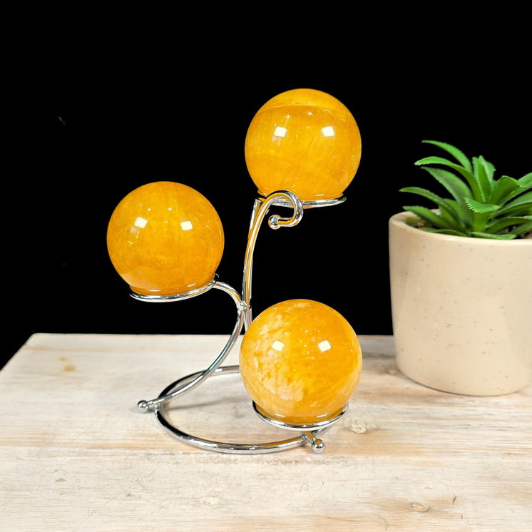 Silver 3 Sphere Metal Stand