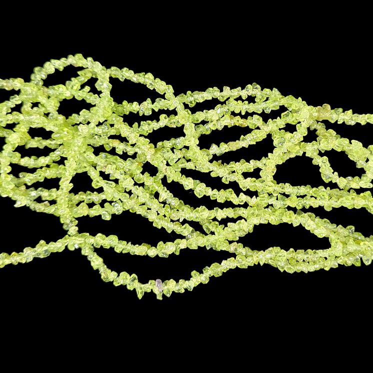 Peridot 75cm-80cm Chips Strand