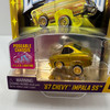 Car Tuned 1:64 Lowriders Show Glow 67 Chevy Impala SS With LED LIGHT Up Chassis Series 1