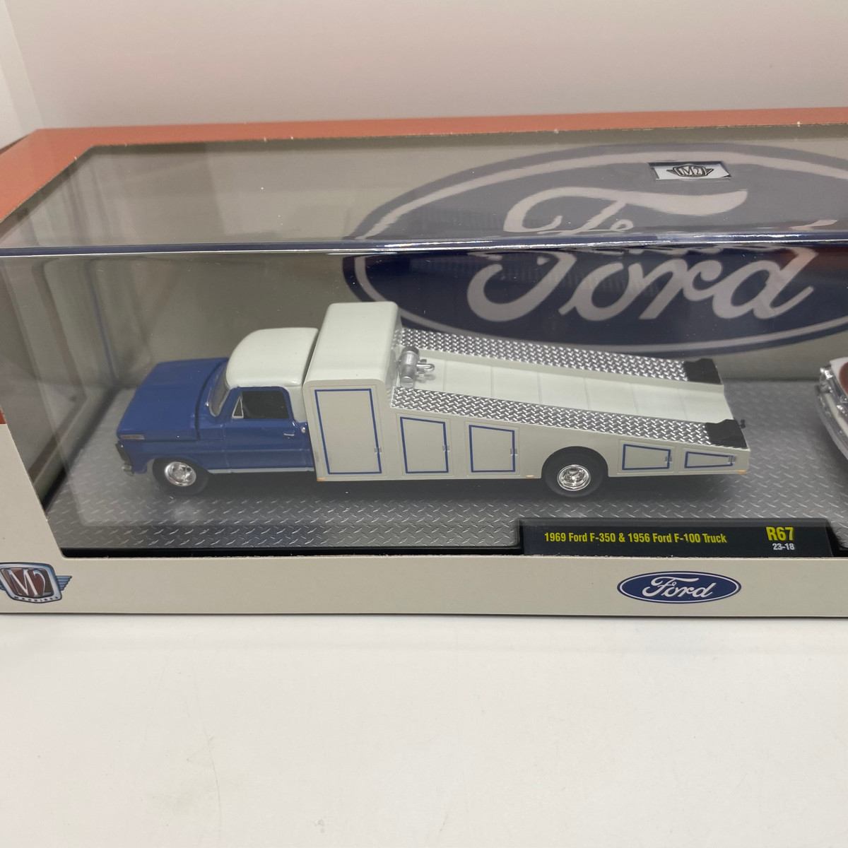 M2 Machines Auto Haulers 1969 Ford F-350 & 1956 Ford F-100 Truck
