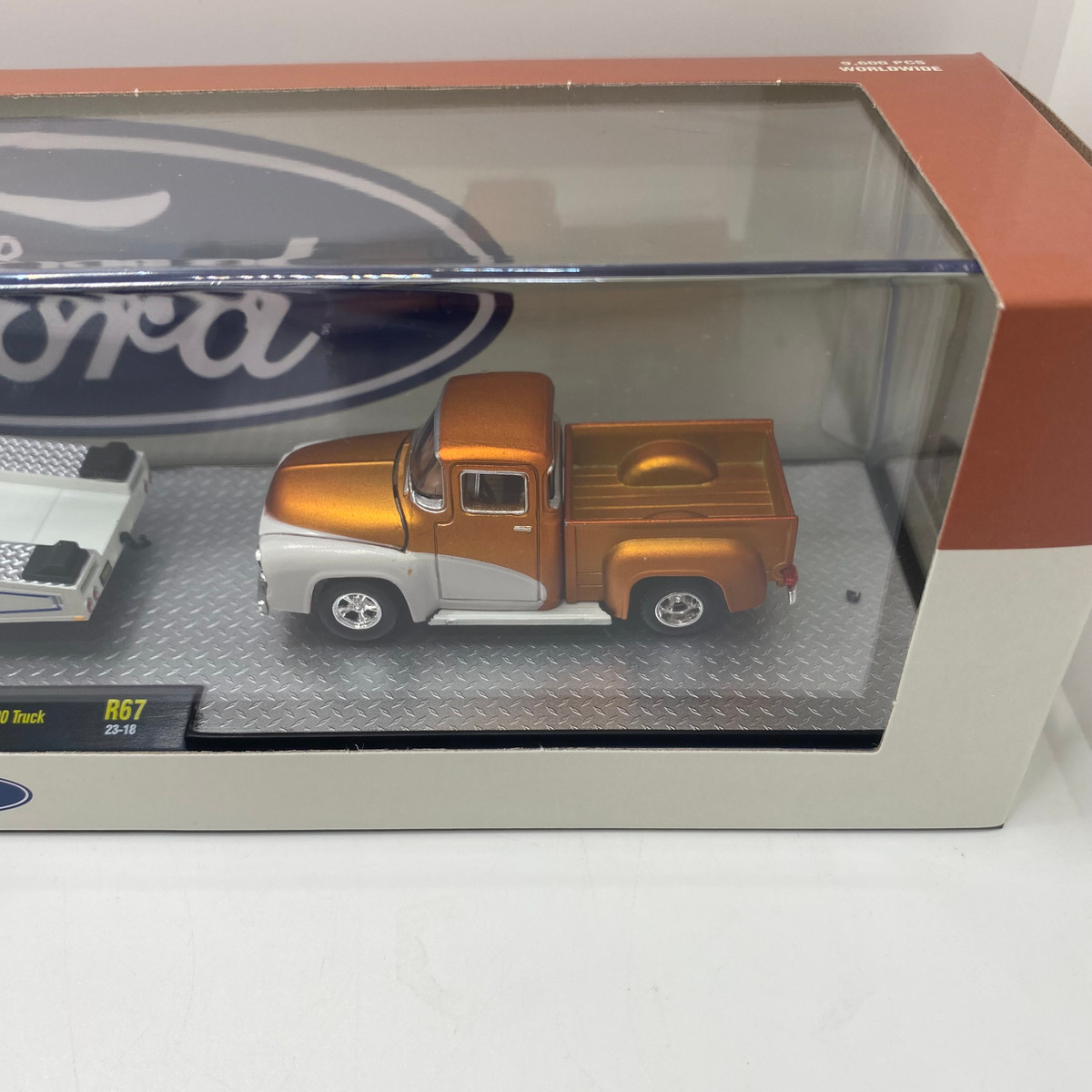 M2 Machines Auto Haulers 1969 Ford F-350 & 1956 Ford F-100 Truck
