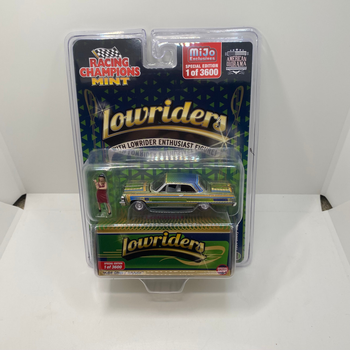 Racing Champions 1:64 Lowriders 1964 Chevrolet Impala SS With American  Diorama Figure Limited 3,600 Pieces – Mijo Exclusives