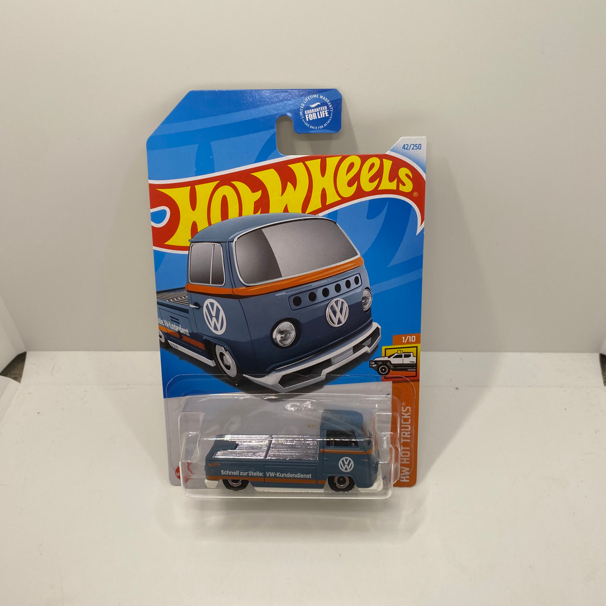 Volkswagen t2 hot sale pickup hot wheels