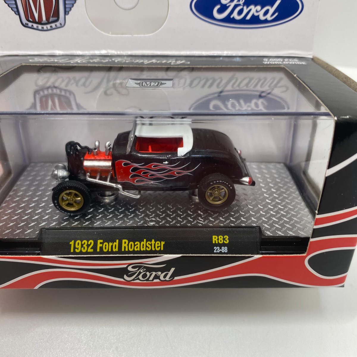 M2 Machines Auto Thentics 1932 Ford Roadster Release 83 - Kev's