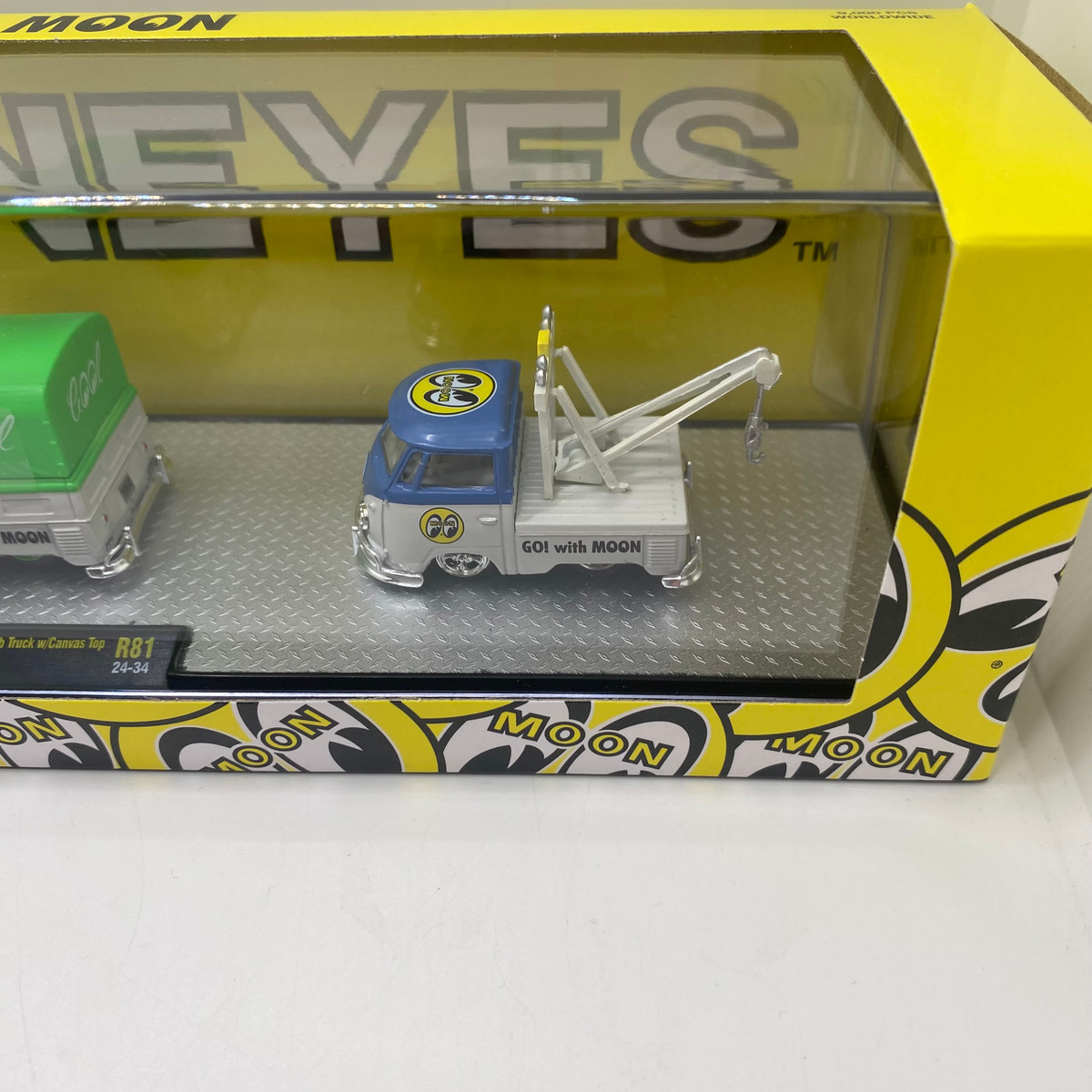 M2 Machines Auto Haulers Mooneyes Volkswagen 3 Car Set