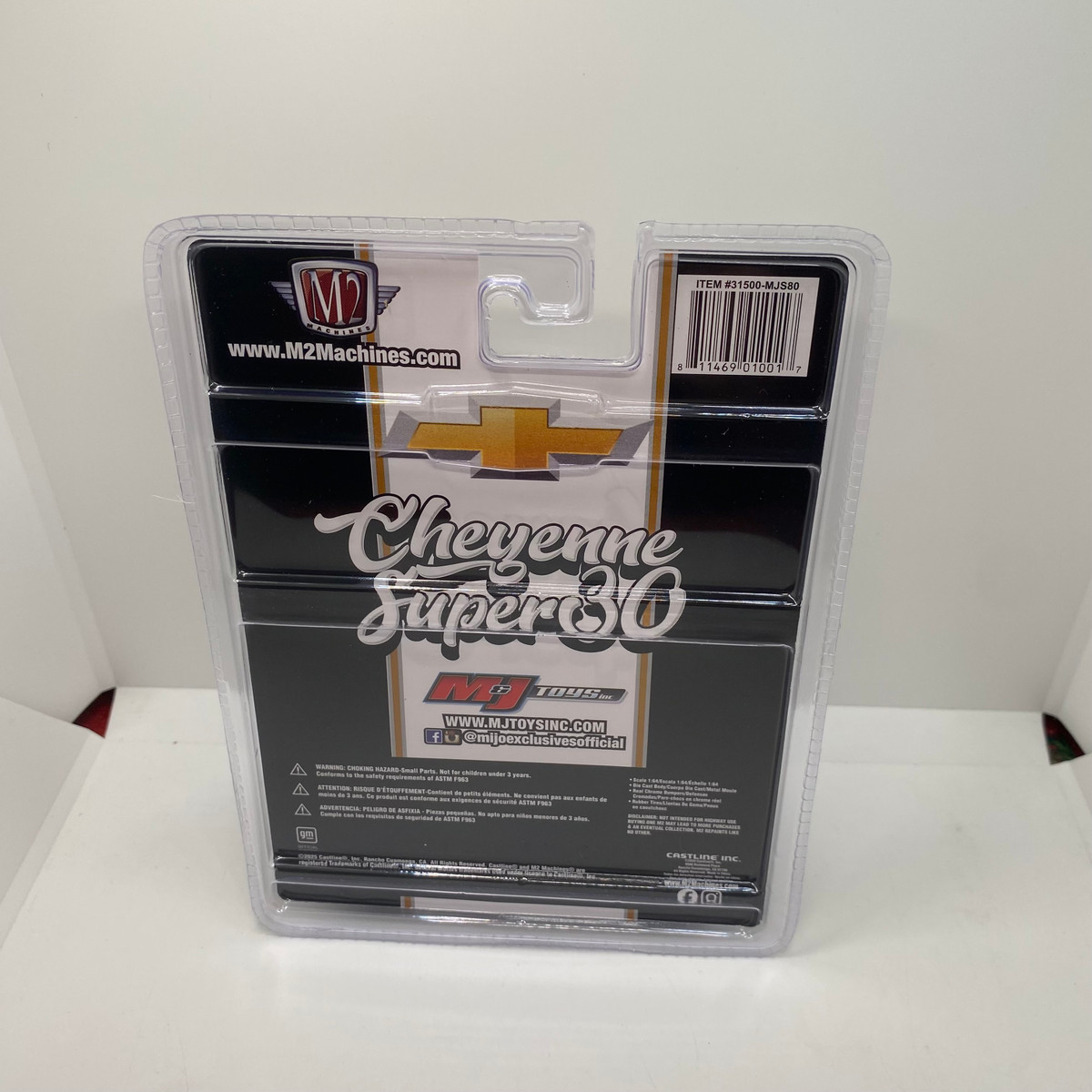 M2 Machines 1:64 1977 Chevrolet Cheyenne Super 30 Pickup