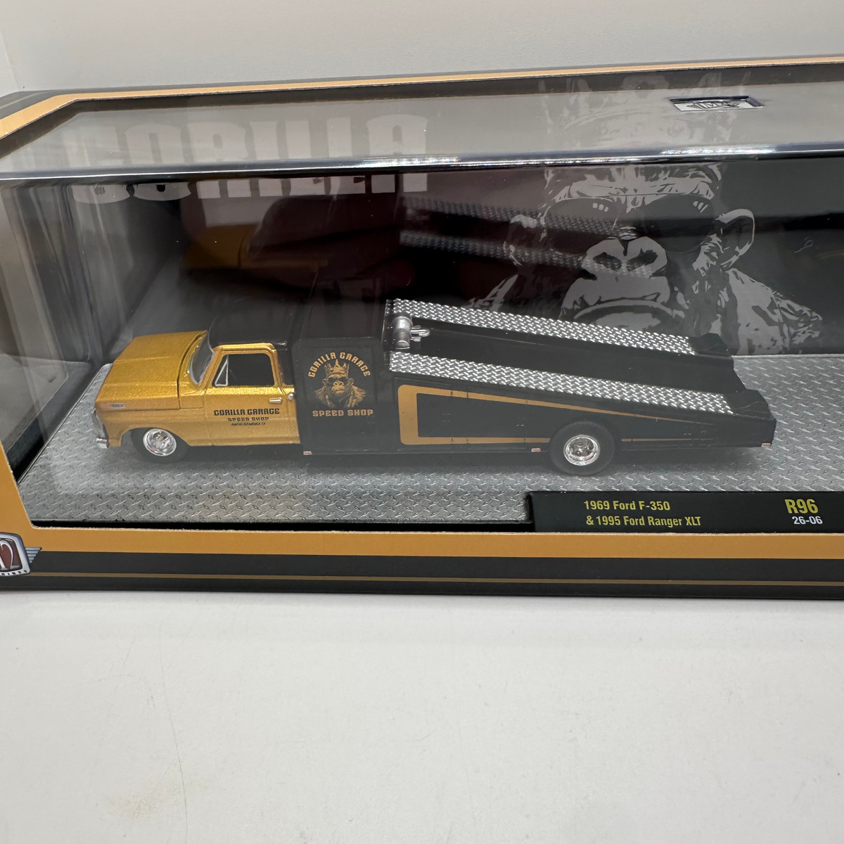 M2 Machines 1:64 Auto Haulers 1969 Ford F-350 & 1995 Ford Ranger