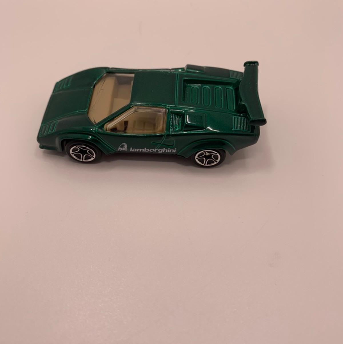 Matchbox Lamborghini Countach Green Version Loose Mint - Kev's Diecast  Collectibles