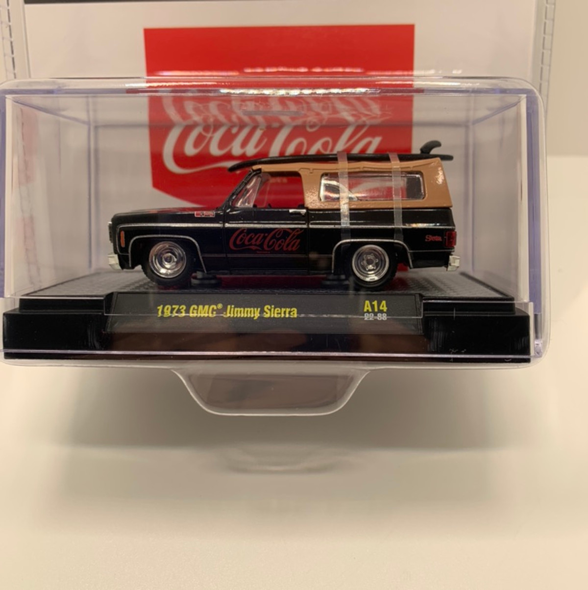 M2 Machines Coca Cola 1973 GMC Jimmy Sierra A14 - Kev's Diecast