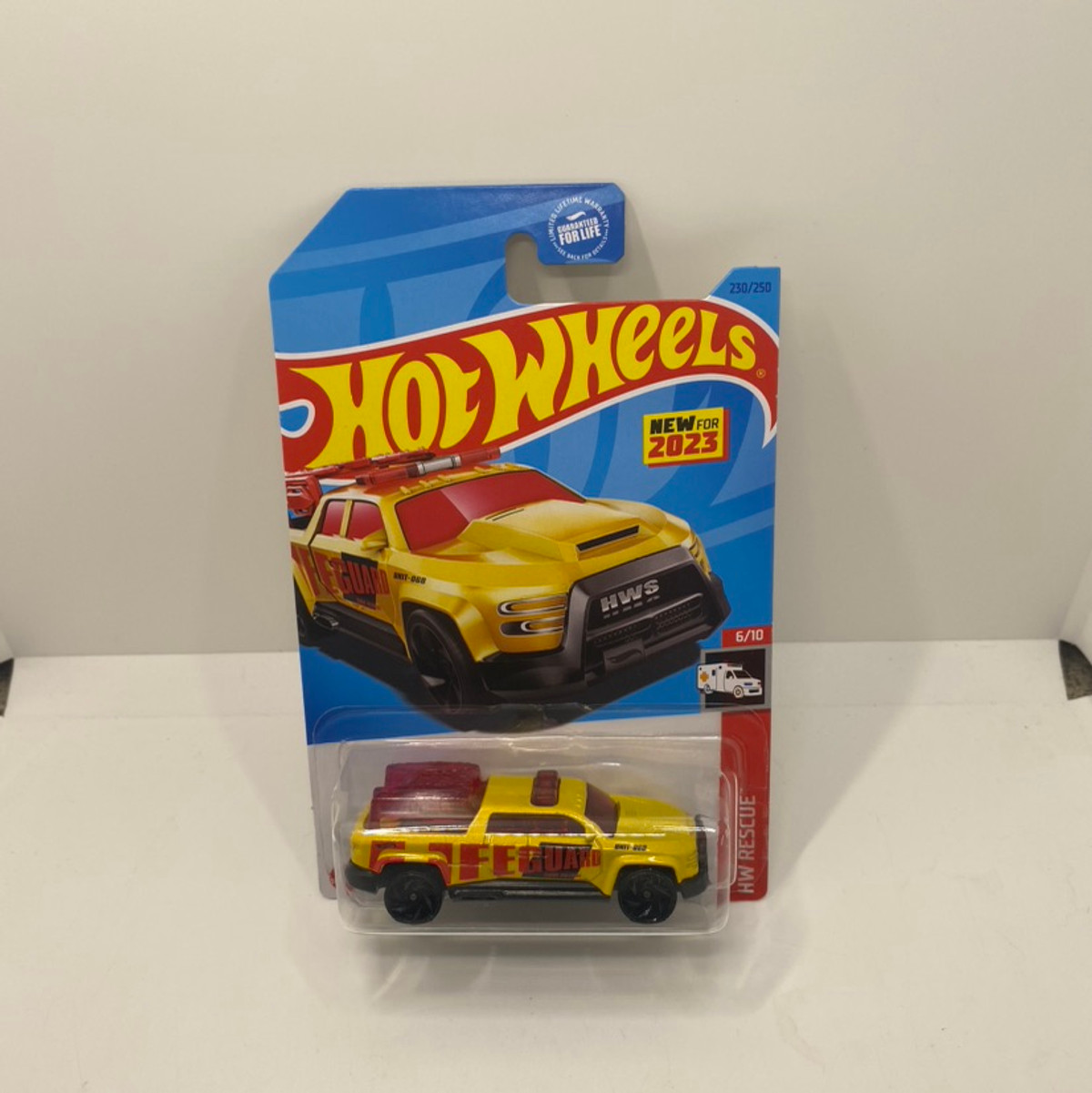 2023 Hot wheels M Case Surf Duty USA Carded
