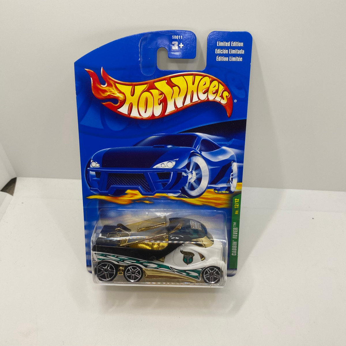 2001 Hot wheels Treasure Hunt Cabbin Fever International Carded  