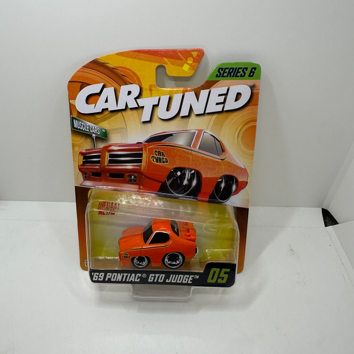 Car Tuned 1:64 Mainline 1969 Pontiac GTO Judge Series 6 