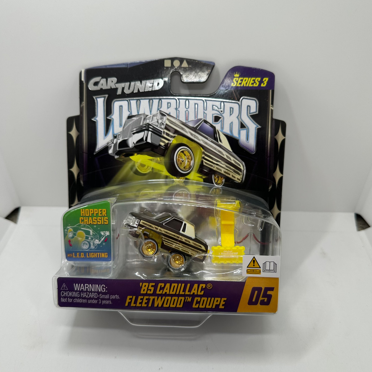 Car Tuned 1:64 LED Lowriders Show Glow 85 Cadillac Fleetwood Coupe