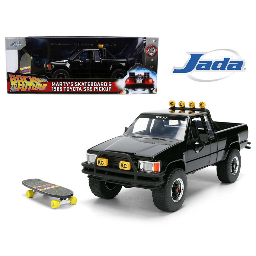Jada 1/24 Hollywood Rides 1985 Toyota SR5 Pickup and Marty’s Skateboard – Back To The Future 
