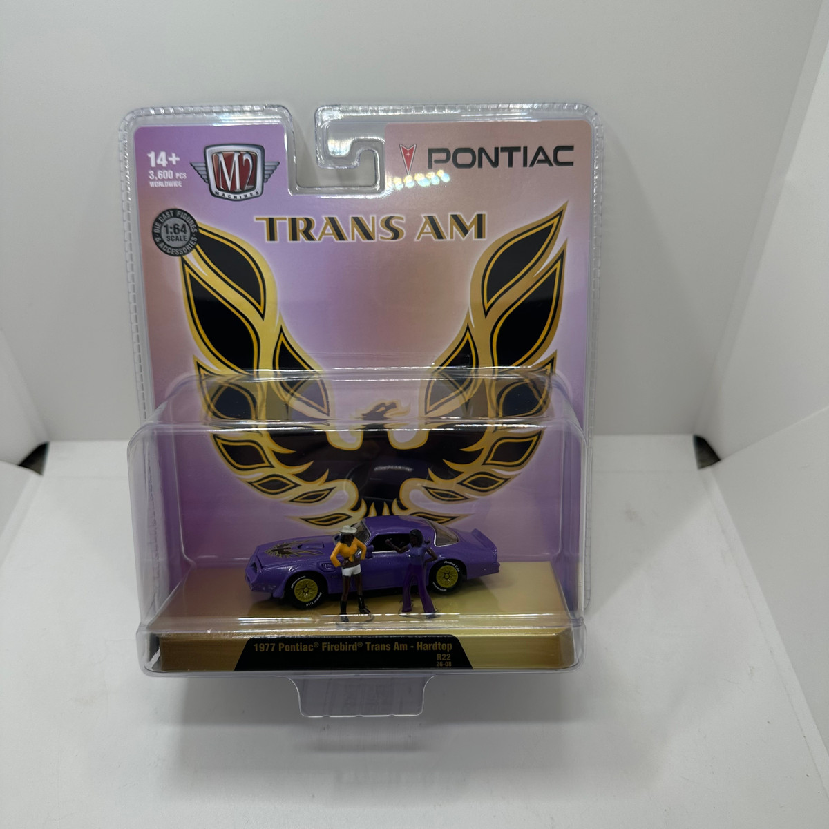 M2 Machines 1/64 Dioramas 1977 Pontiac Firebird Trans Am -Hardtop Release 22 