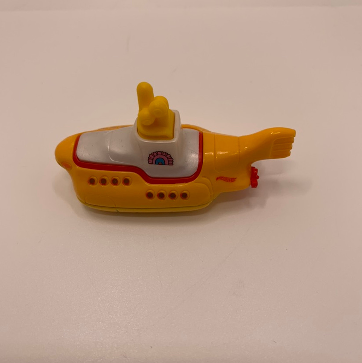 Hot wheels The Beatles Yellow Submarine Loose Mint 