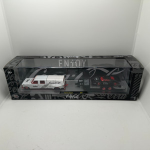 M2 Machines 1:64 Chase Coca Cola Auto Haulers 1987 Ford F-350