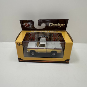 M2 Machines 1/64 Auto Thentics 1979 Dodge Adventurer 150 Palomino Release 111