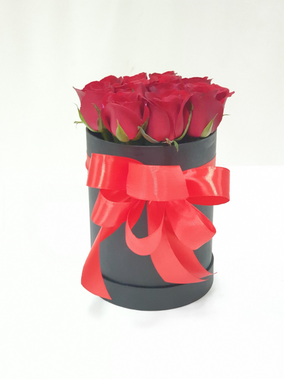 Scarlet Black Label Roses Box