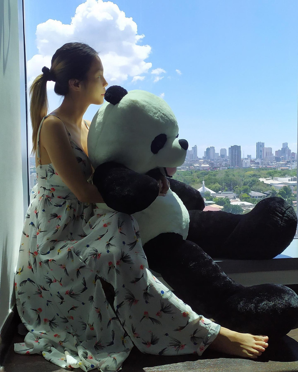 Human Size Panda Teddy (4 ft) Ferrero Love Box & Balloon