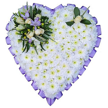 Sympathy Funeral Heart - Tribute for a Lady Sympathy Funeral Heart - Tribute for a Lady