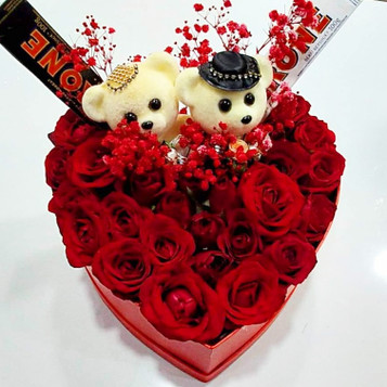 Roses Toblerone Lovers Heart Box Roses Toblerone Lovers Heart Box