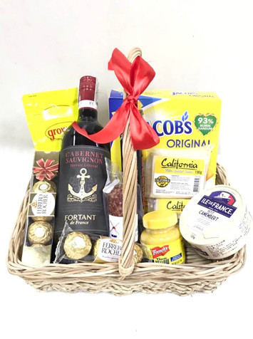 French Cabernet Deli Cheese Basket French Cabernet Deli Cheese Basket