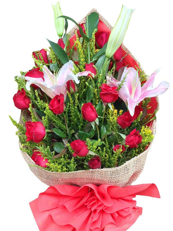 24 Roses & Stargazer bouquet 24 Roses & Stargazer bouquet