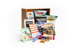 SNACK HEROS gluten-free snack box. Filled with sweet and savoury individual sized snacks. Vancouver snack box delivery. SNACK HEROS gluten-free snack box. Filled with sweet and savoury individual sized snacks. Vancouver snack box delivery.
