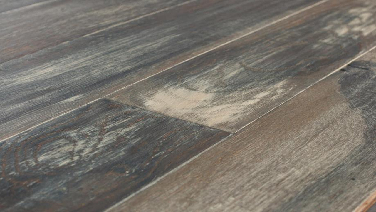 Heirloom Collection - Oak Saturna