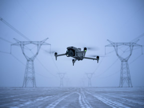 Eliminating Signal Blackouts: How Matrice 4 Series Airborne Relays Keep UK Energy Grid Inspections Operational