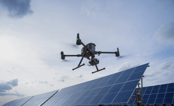 Eliminating Solar Farm Yield Loss: Thermal Utility Inspections with the Zenmuse H30T