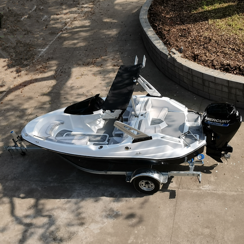 FLIT Small Fiberglass Fishing Wave Ski Boat