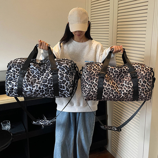Fashion Leopard Print Travel Bag, Large Capacity, Independent Shoe Compartment, Fitness Bag, Weekend Overnight Bag, Yoga Bag,etc