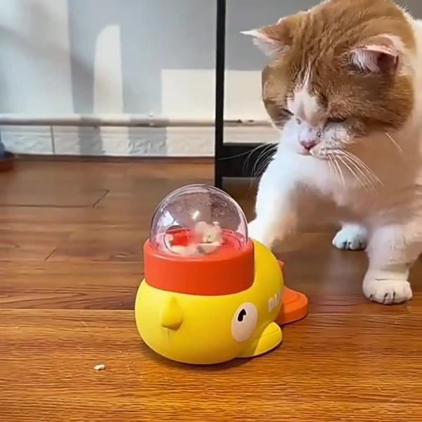 Cat Toys for Self-Entertainment, Teasing Cat Stick, Pet Snacks, Freeze-Dried Little Yellow Duck Launcher, Kitten Treat-Dispensing Toy