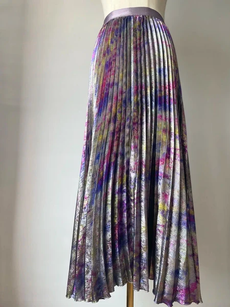 Shiny Colorful Luxury High Waist Metallic Pleated Midi Skirt 2025 Fashion Trends Elastic Waistband Pleated Skirt Old Money Style