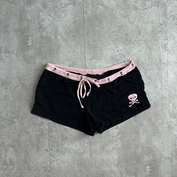 Punk Skull Aesthetics Graphic Print Chic Y2K Shorts Fashion Rock Goth Pants Dark style Hiphop Hot pants Streetwear Vintage 2000S