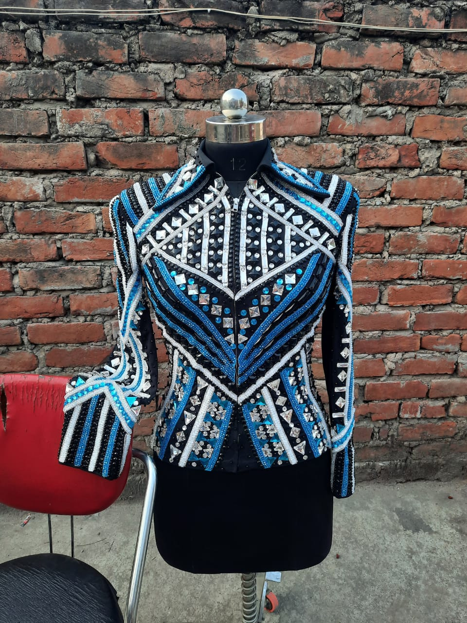 in hand show jacket