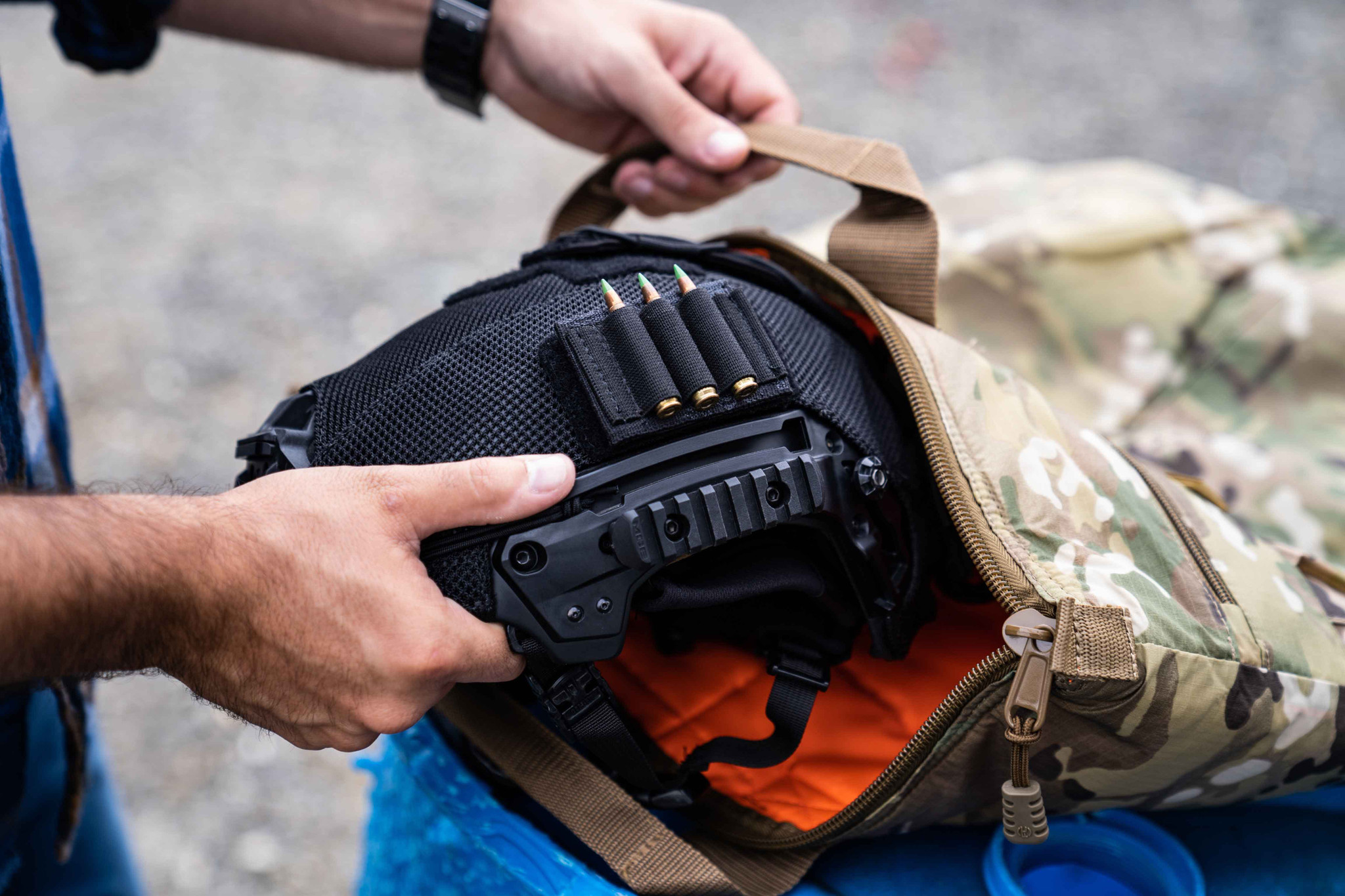 DELUXE HELMET BAG - Flying Circle Gear