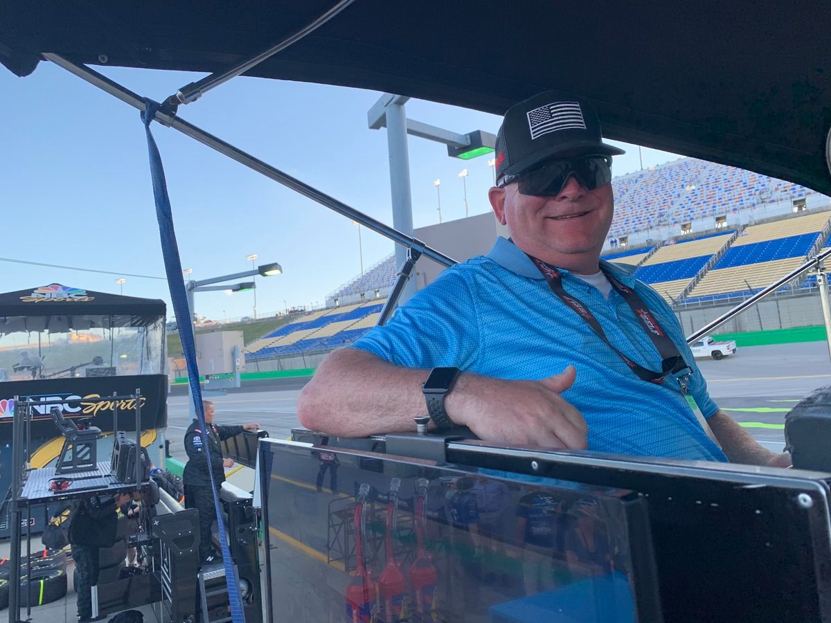 j-hoffman-fort-campbell-nascar-kentucky-race-winner-2019-crew-pit-box.jpg